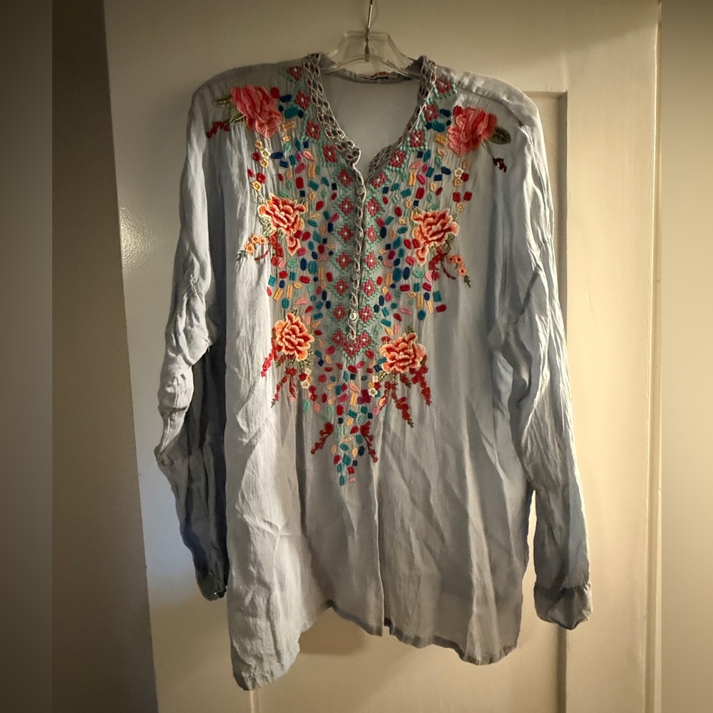 Johnny Was Collection Armor Gemstone Embroidered Blouse – Size Large - Picture 6 of 8